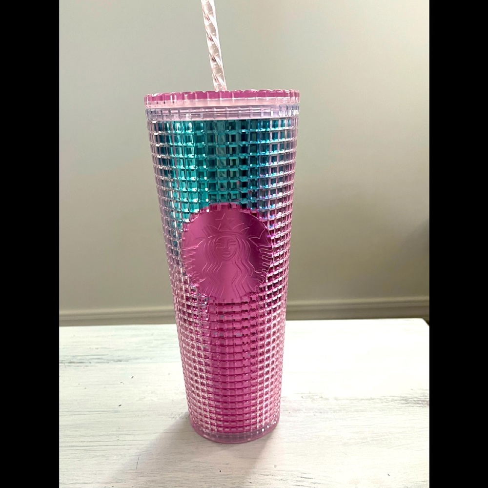 Ombré VENTI Starbucks tumbler 💜